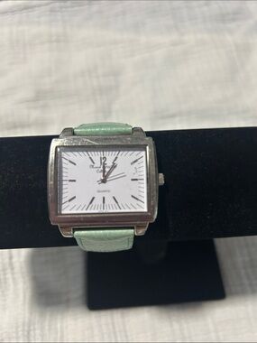 Marcel Drucker Aqua Leather Strap Watch. NEEDS BATTERY
